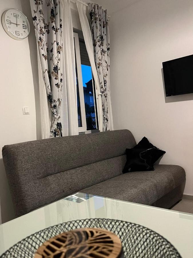 Apartment Ante